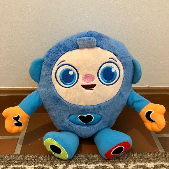Baby First Peek-a-Boo Singing Plush - Picture 1 of 4